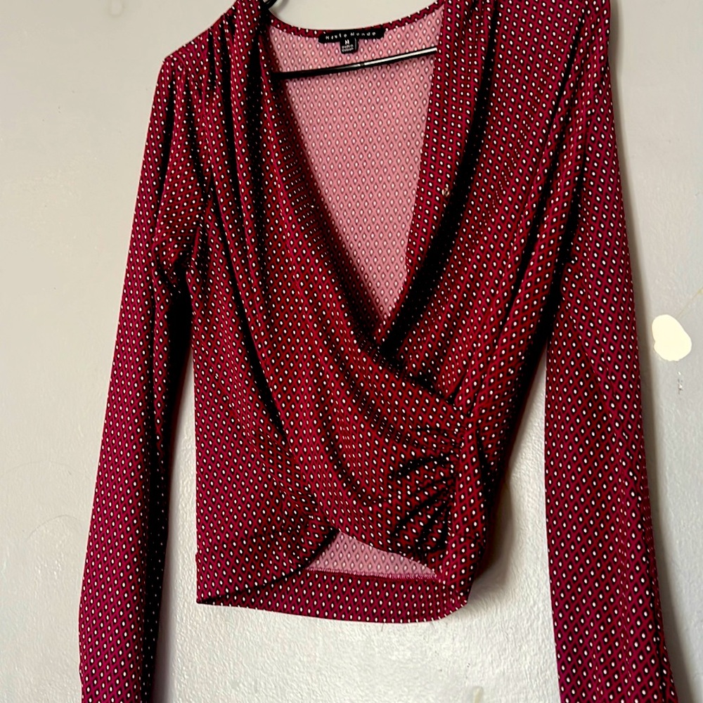 Burgandy/red eith pattern blouse